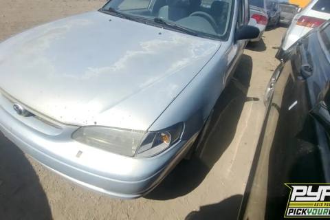 Photo of 2000 Toyota Corolla