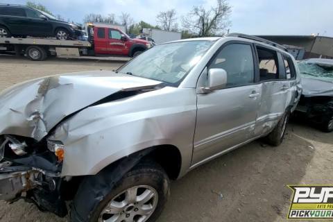 Photo of 2004 Toyota Highlander
