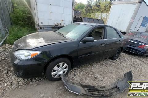 Photo of 2004 Toyota Camry