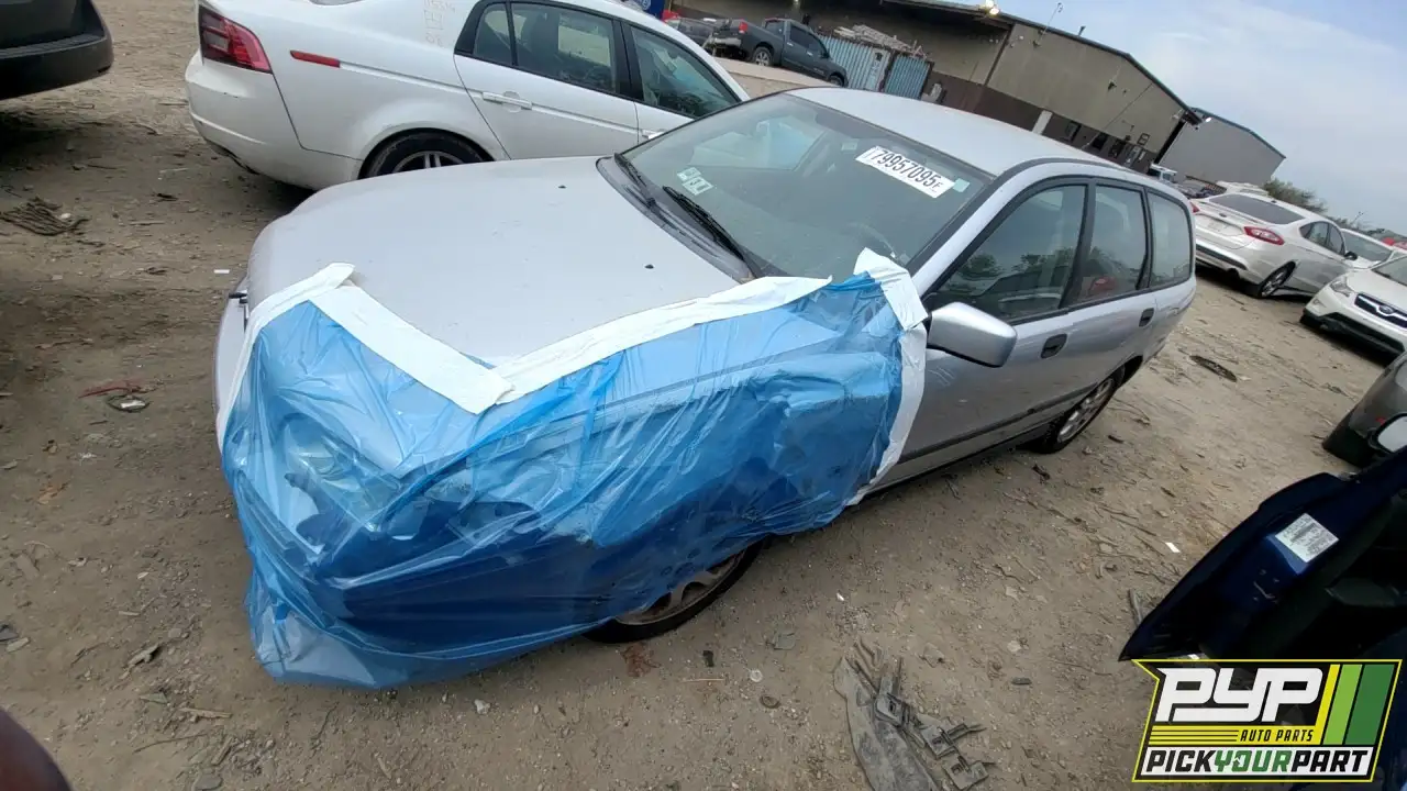 Photo of 2001 Volvo V40