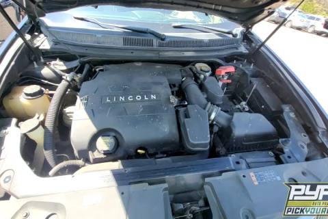 Photo of 2013 Lincoln Mkt