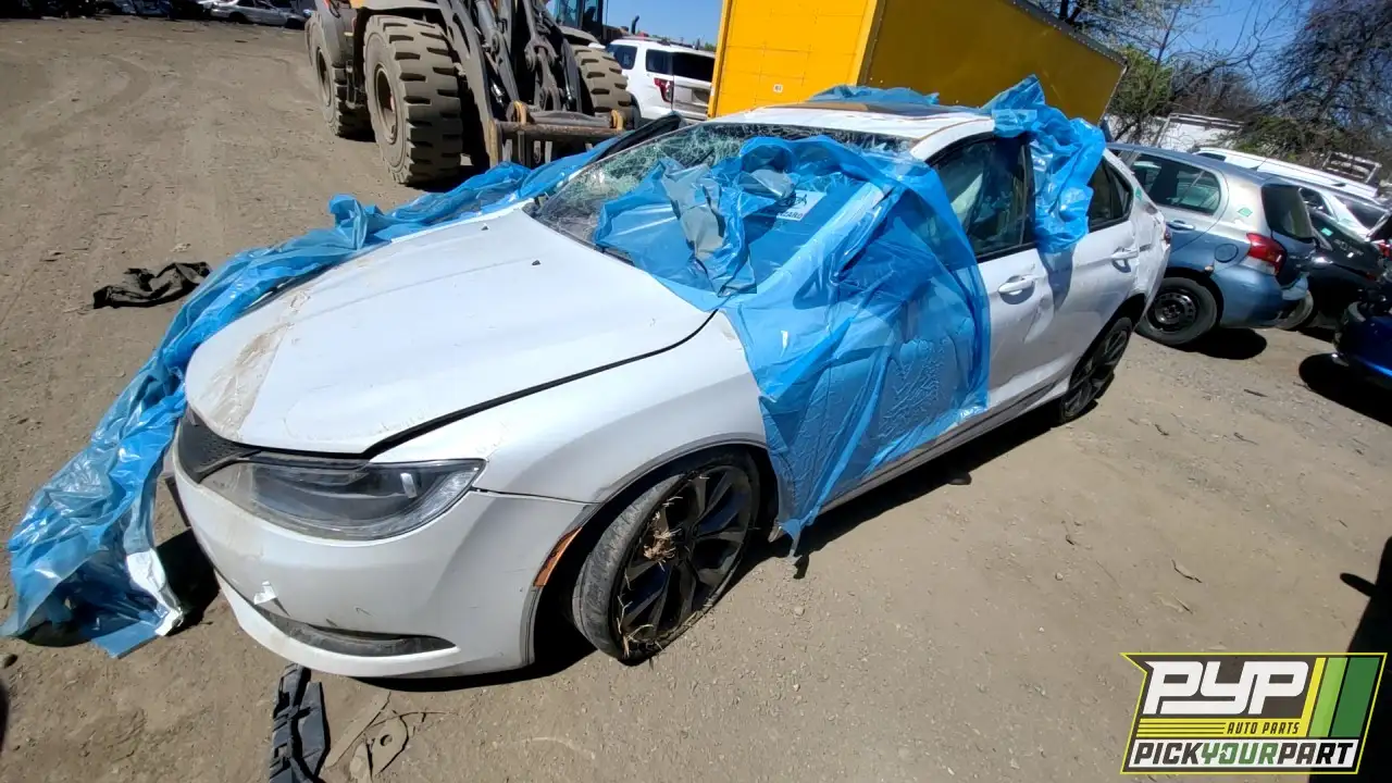 Photo of 2015 Chrysler 200