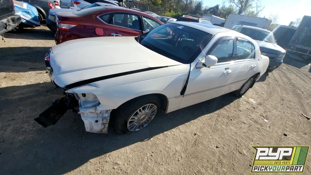 Photo of 2007 Lincoln Town Car