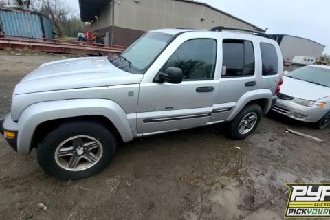 Photo of 2004 Jeep Liberty
