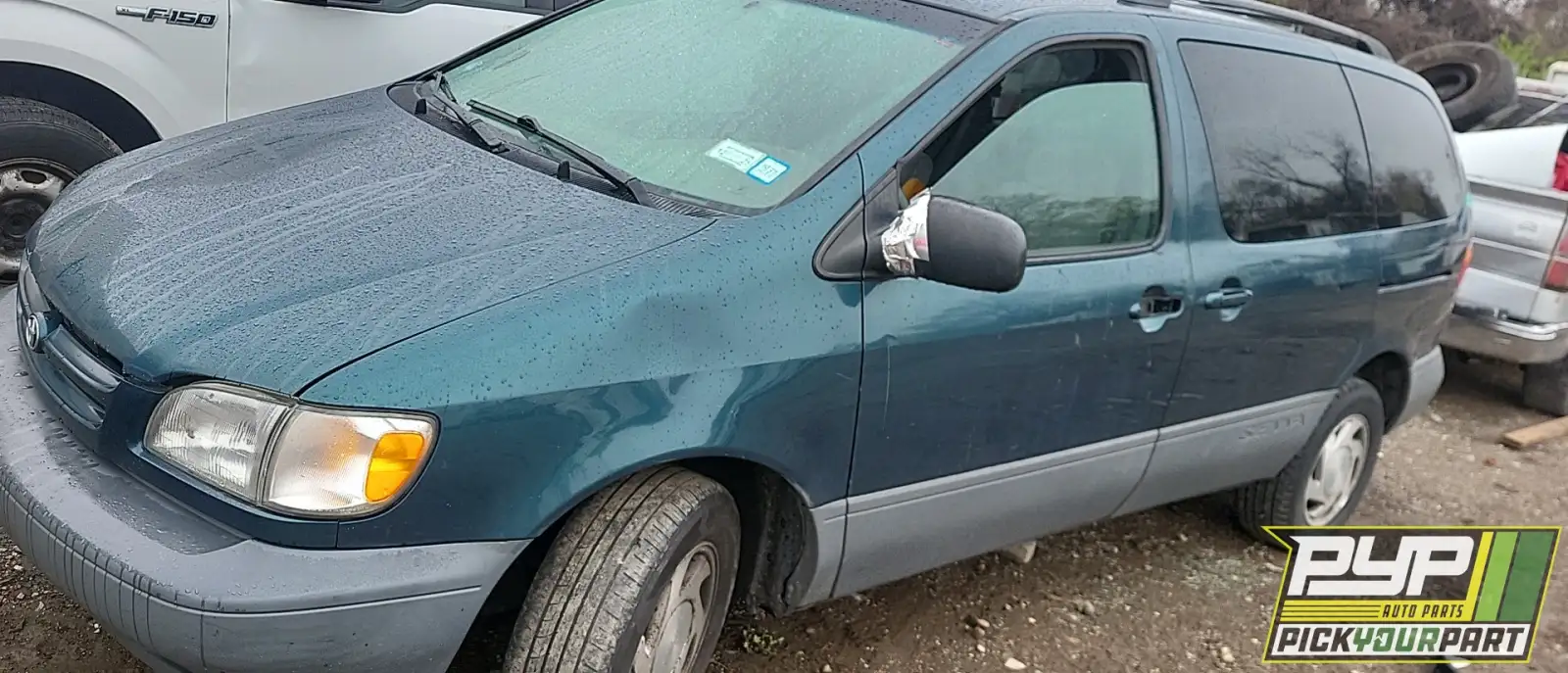 Photo of 1998 Toyota Sienna