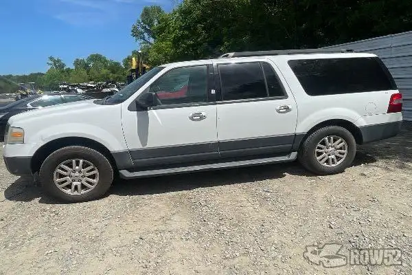 Photo of 2012 Ford Expedition