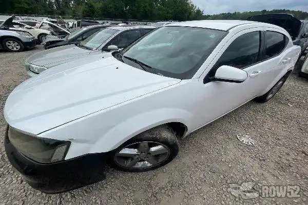Photo of 2013 Dodge Avenger