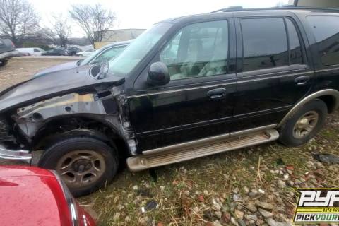 Photo of 2002 Ford Expedition