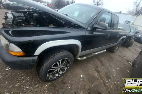 Photo of 2004 Dodge Dakota