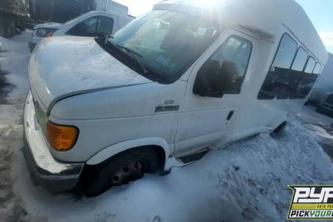 Photo of 2006 Ford Econoline