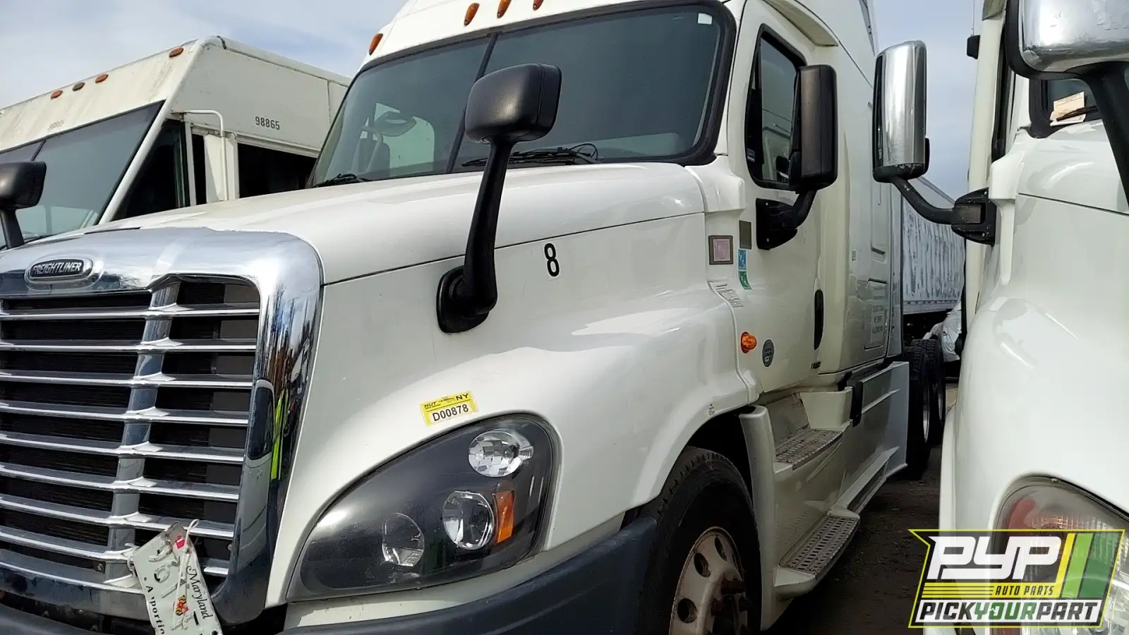 Photo of 2016 Freightliner Cascadia