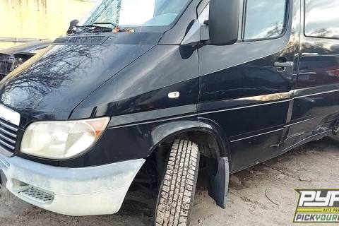 Photo of 2004 Dodge Sprinter 2500