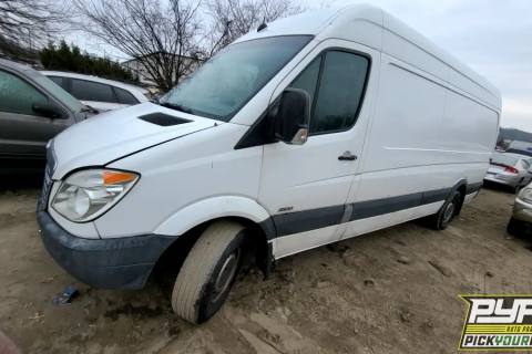 Photo of 2008 Freightliner Sprinter 2500