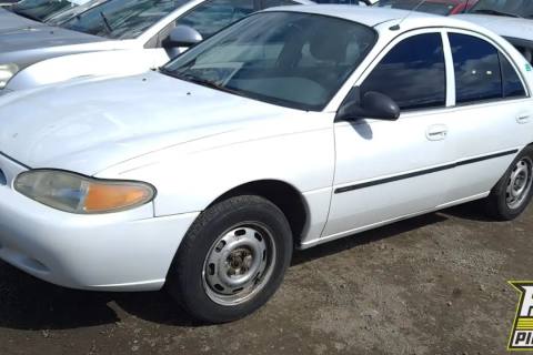 Photo of 1997 Ford Escort