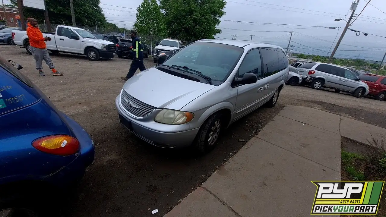 Photo of 2001 Chrysler Town & Country