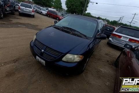 Photo of 2005 Dodge Grand Caravan
