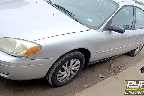 Photo of 2006 Ford Taurus
