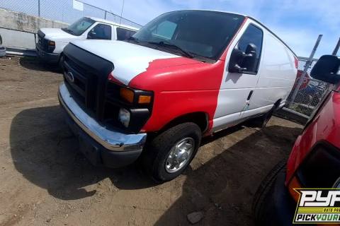 Photo of 2013 Ford E-250