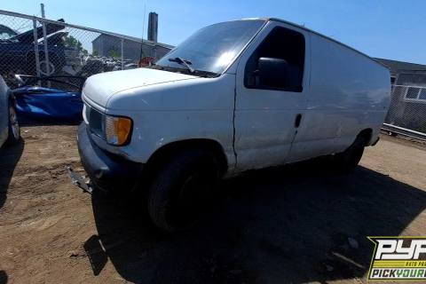 Photo of 2002 Ford E-250 Econoline