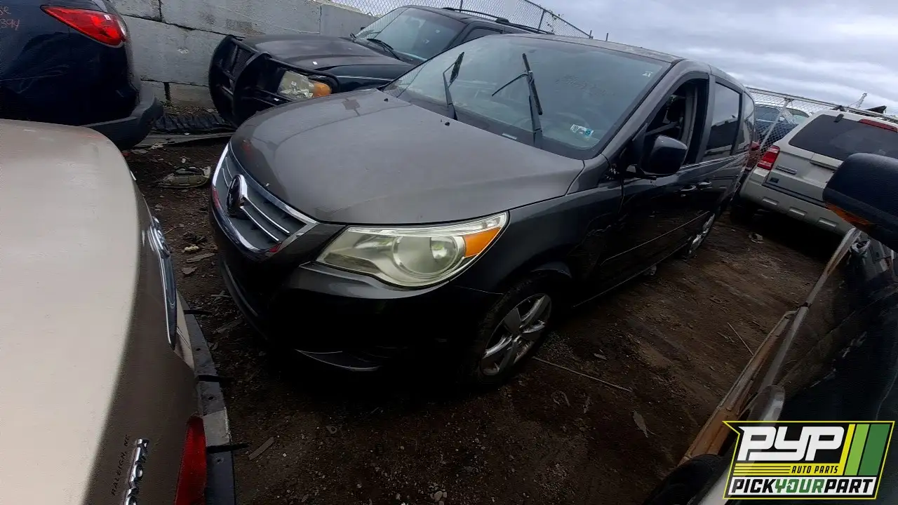 Photo of 2010 Volkswagen Routan