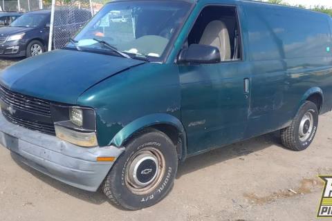 Photo of 1999 Chevrolet Astro