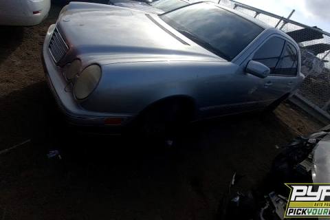 Photo of 2002 Mercedes-Benz E320