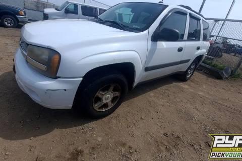 Photo of 2005 Chevrolet Trailblazer