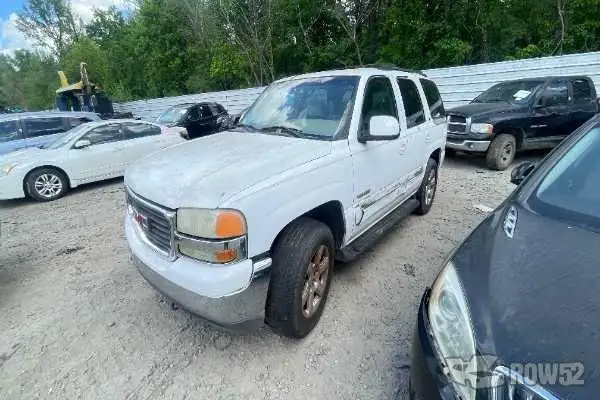 Photo of 2002 GMC Yukon Denali