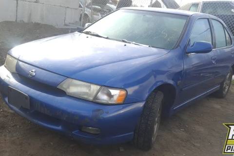 Photo of 1999 Nissan Sentra