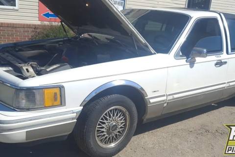 Photo of 1994 Lincoln Town Car