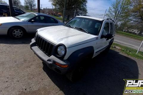 Photo of 2004 Jeep Liberty