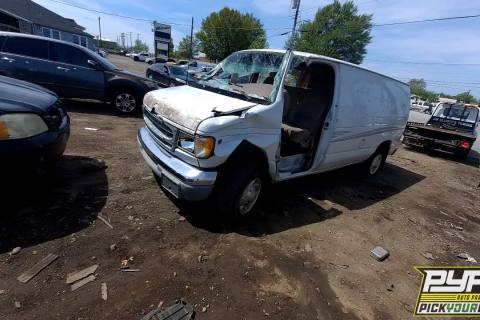 Photo of 2001 Ford E-250 Econoline