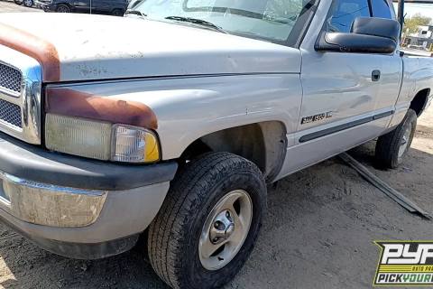 Photo of 2001 Dodge Ram 1500
