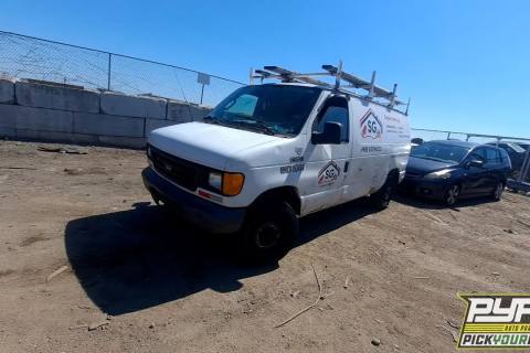 Photo of 2006 Ford E-250