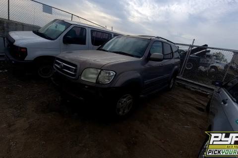 Photo of 2002 Toyota Sequoia