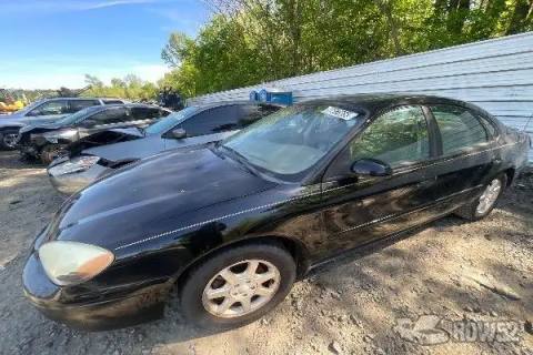 Photo of 2005 Ford Taurus