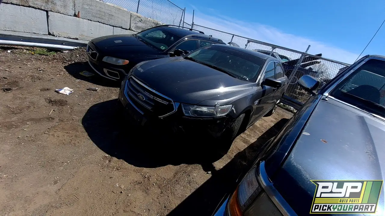 Photo of 2015 Ford Taurus