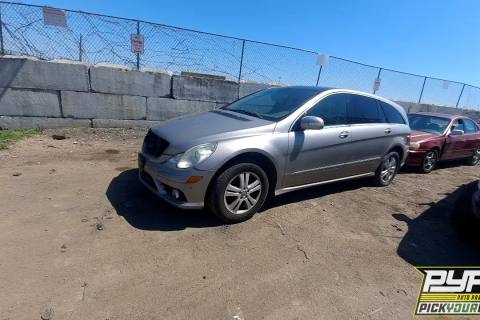 Photo of 2008 Mercedes-Benz R350