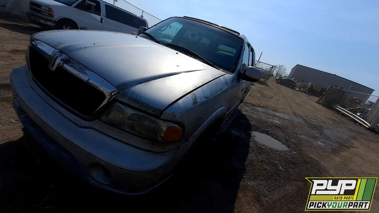 Photo of 2000 Lincoln Navigator