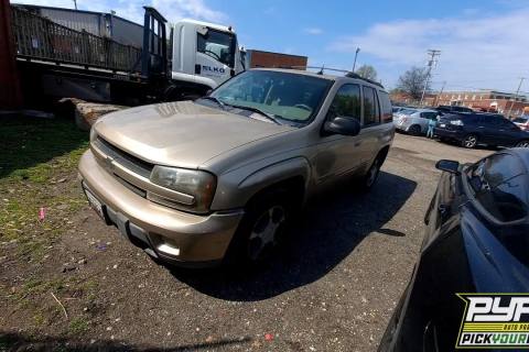 Photo of 2004 Chevrolet Trailblazer