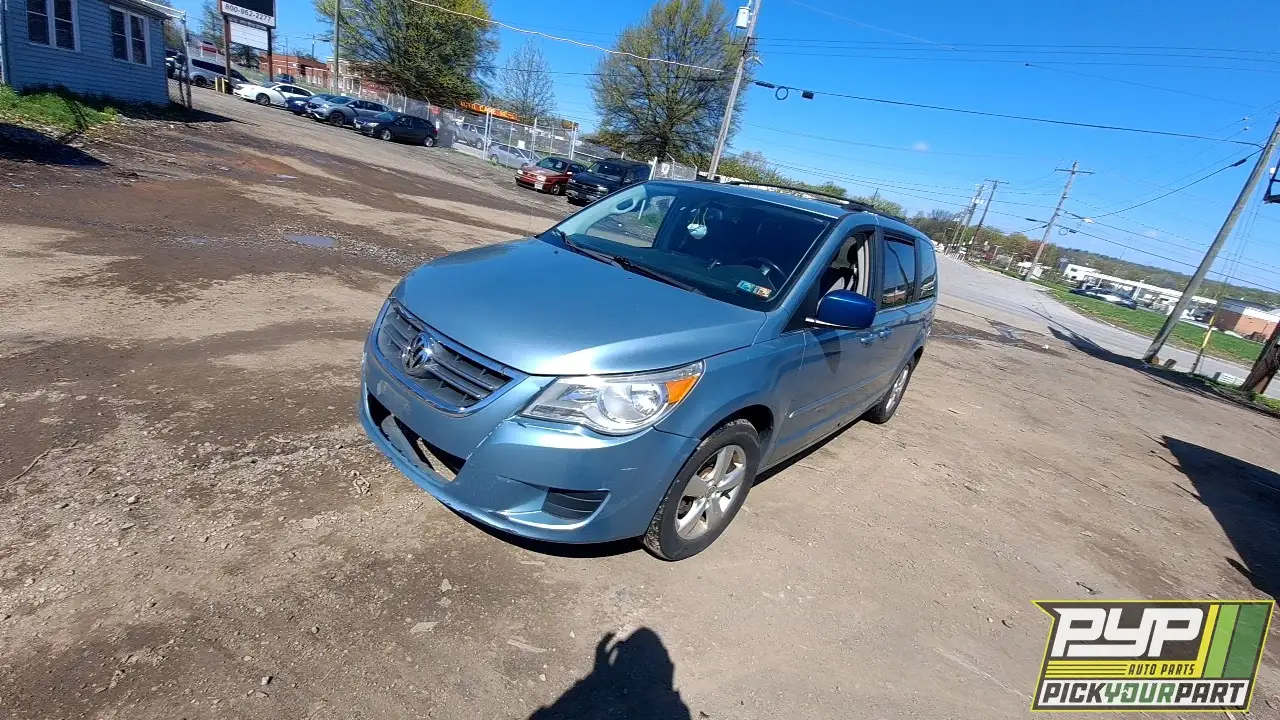 Photo of 2009 Volkswagen Routan