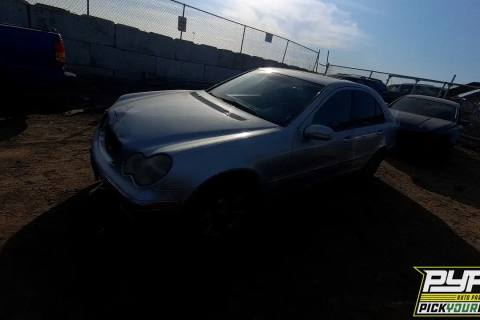 Photo of 2004 Mercedes-Benz C320