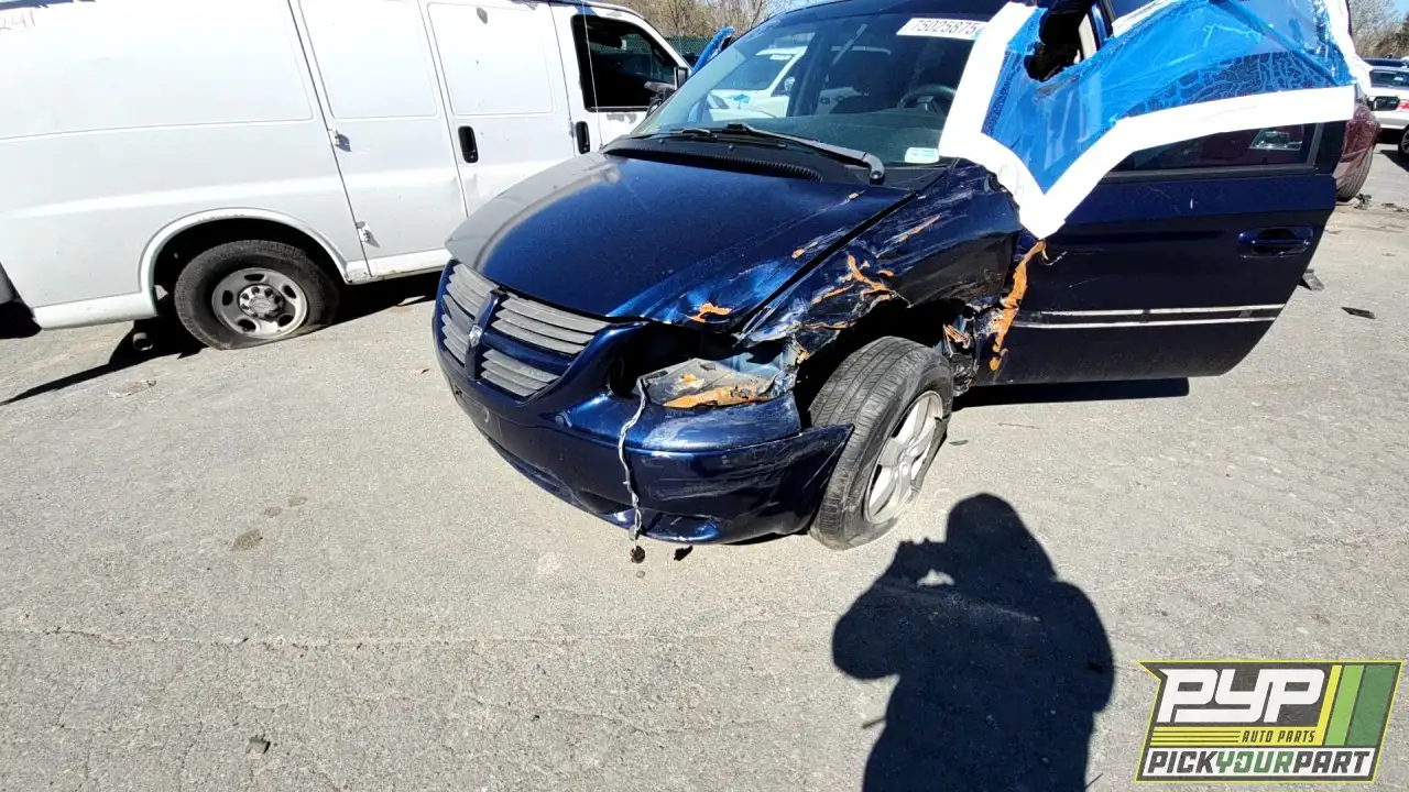 Photo of 2005 Dodge Caravan