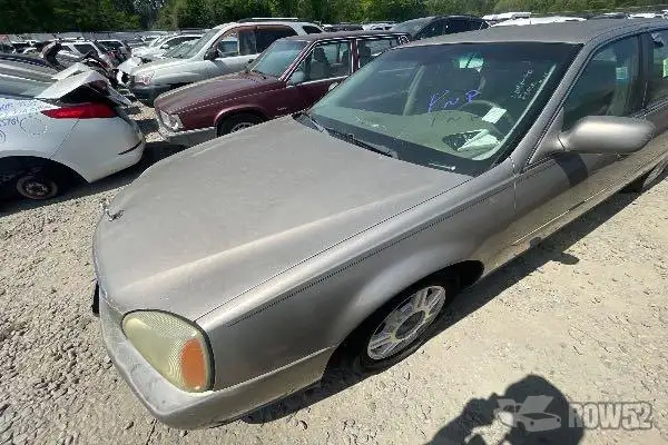 Photo of 2004 Cadillac Deville