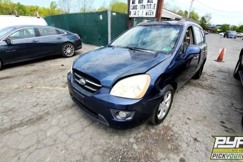 Photo of 2007 Kia Rondo