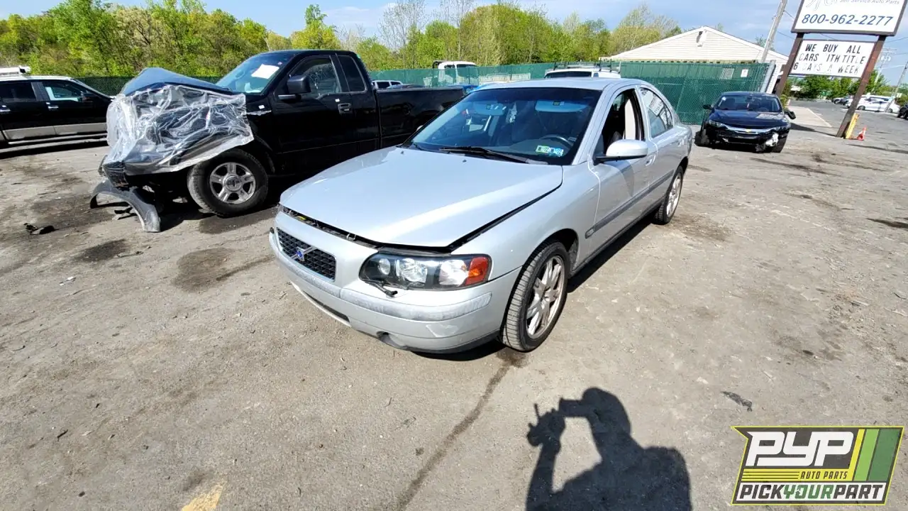 Photo of 2004 Volvo S60