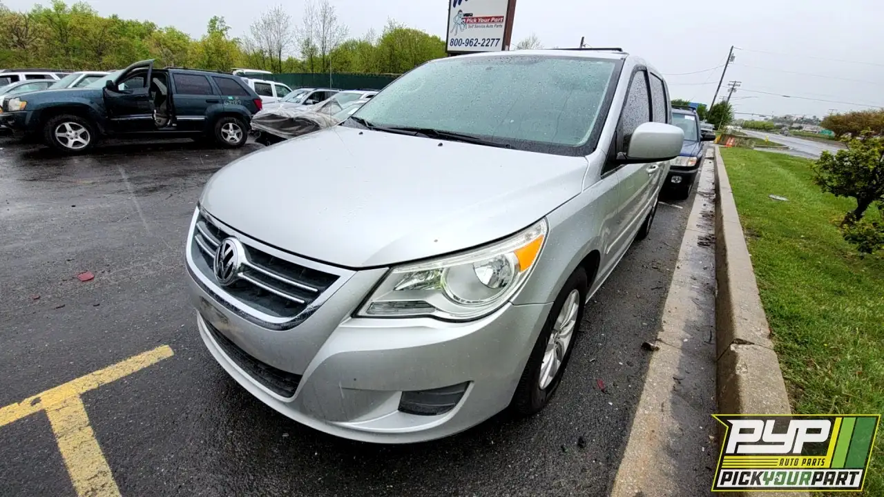 Photo of 2012 Volkswagen Routan