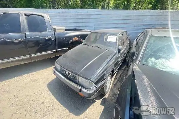 Photo of 1987 Alfa Romeo Milano