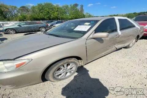 Photo of 2004 Toyota Camry