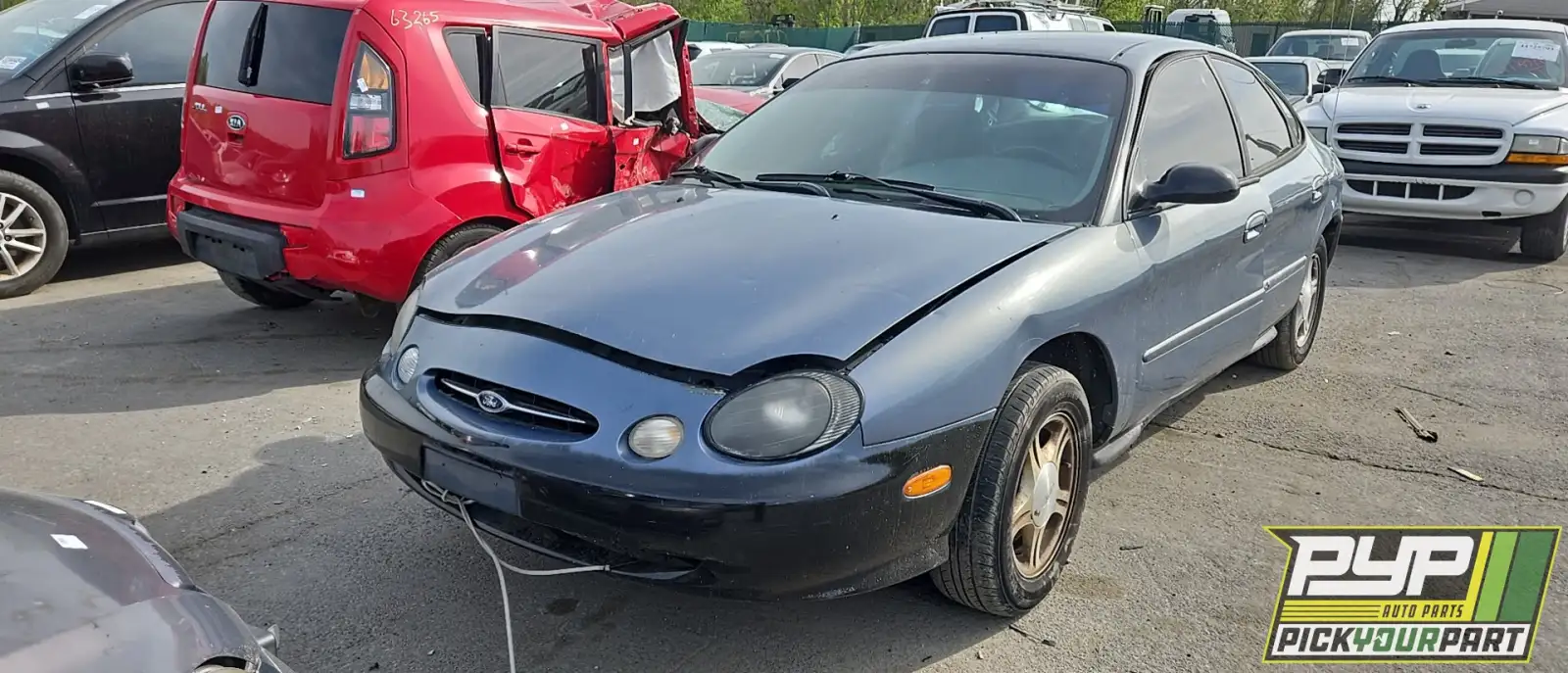 Photo of 1999 Ford Taurus